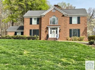 135 Plantation Rd, Martinsville, VA 24112