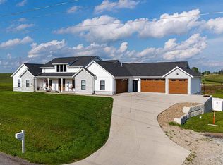 1904 Charles Ave, West Branch, IA 52358