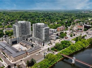 15 Glebe St #603, Cambridge, ON N1S0C3