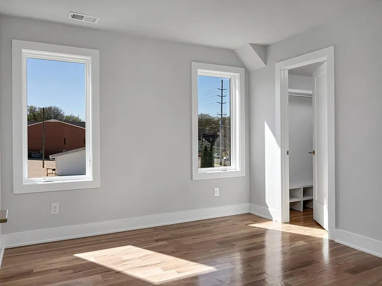 1936 Britt Pl — Photo 18
