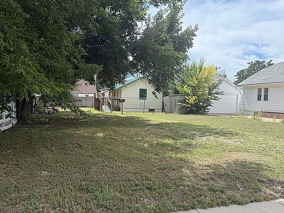 3rd image of 708 W 5th St
