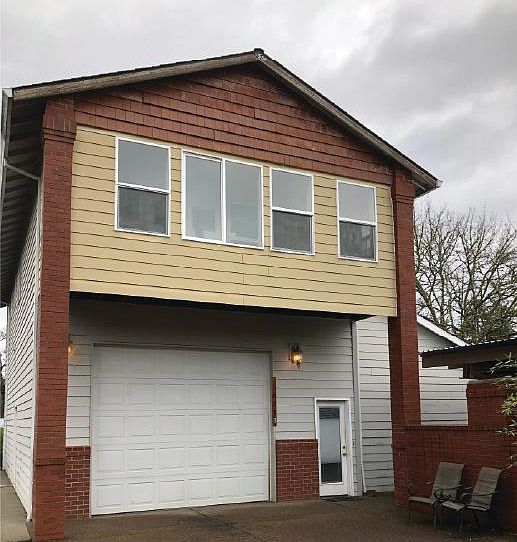 2nd image of 1827 22nd Ave #B4
