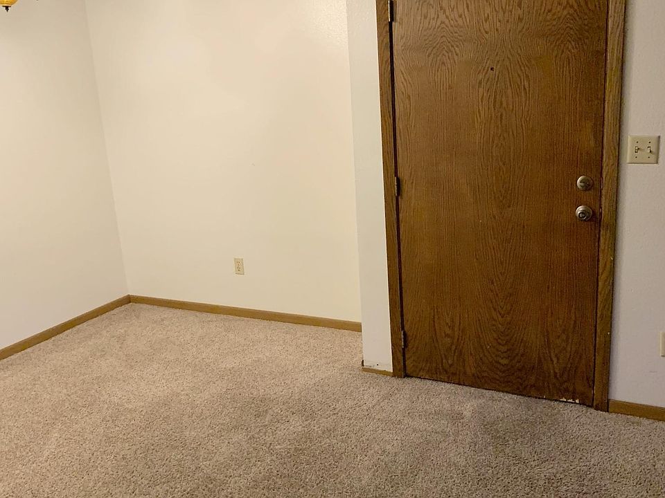 1st image of 2515 Knight Dr APT 3