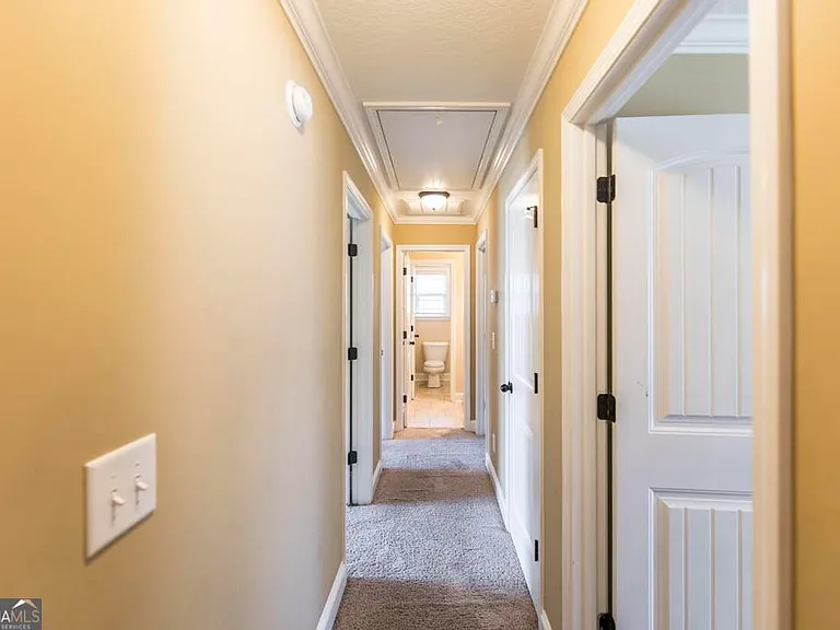 203 Norfolk Cir — Photo 18