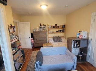 27 Blake St #2, Cambridge, MA 02140