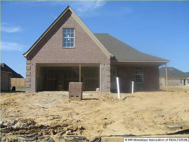 1st image of 3217 Peachtree Dr