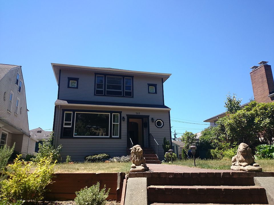 2nd image of 707 13th Ave E