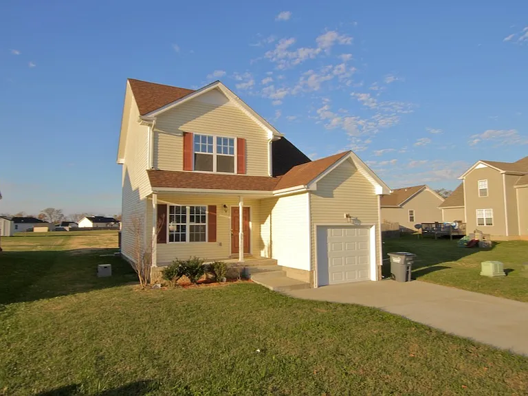 551 Fox Trot Dr — Photo 2