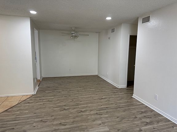 5th image of 149 W 6th St APT 8