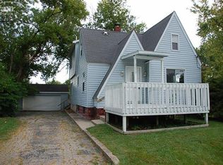 2233 Russell St, Grand Blanc, MI 48439
