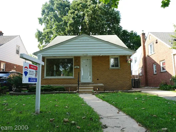 18722 Carlysle St, Dearborn, MI 48124