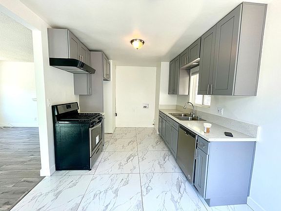 3rd image of 143 N Wabash Ave #145