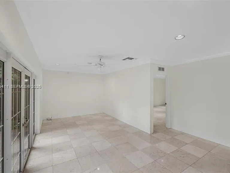 1246 Algardi Ave #0 — Photo 7