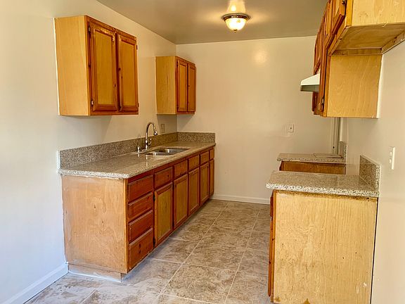 4th image of 11 Squaw Peak Ln