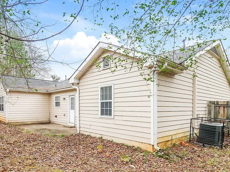 779 Pepperwood Trl — Photo 16