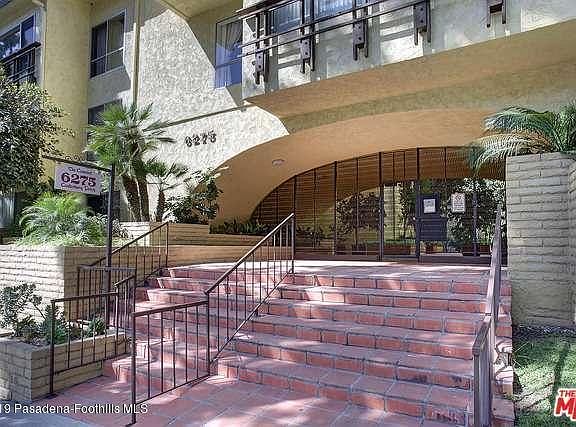 2nd image of 6275 Canterbury Dr Unit 206