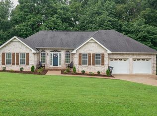 65 Martin Ln, Lafayette, TN 37083