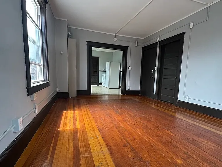 31 Chestnut St #2-C — Photo 11