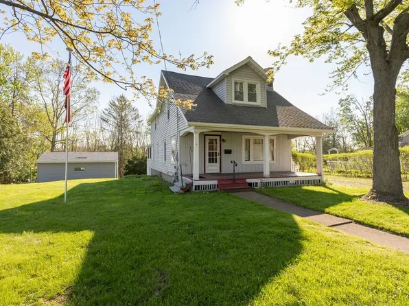 701 W 1st St S, Fulton, NY 13069