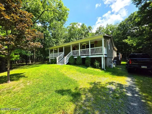 136 Gunstock Ln, Tafton, PA 18464