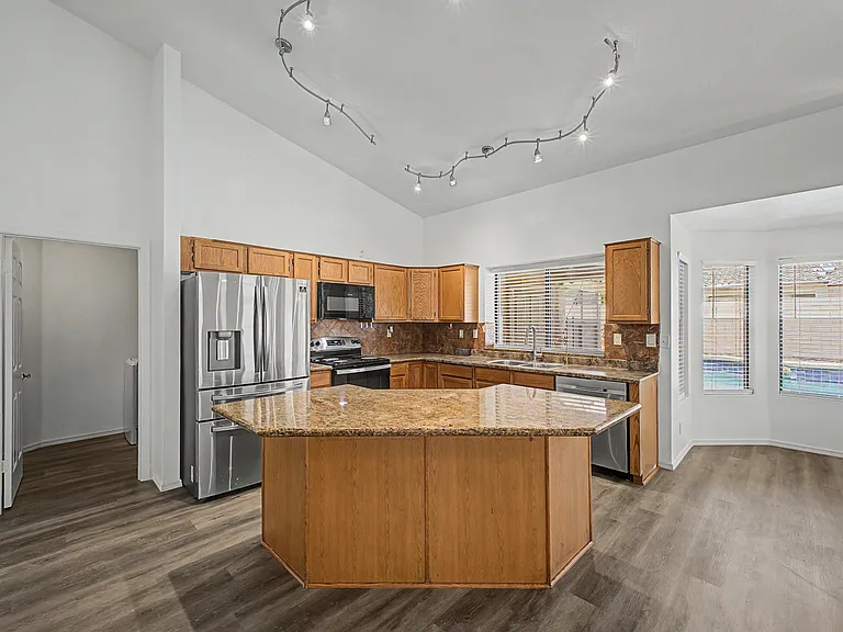 3103 N Meadow Ln — Photo 19