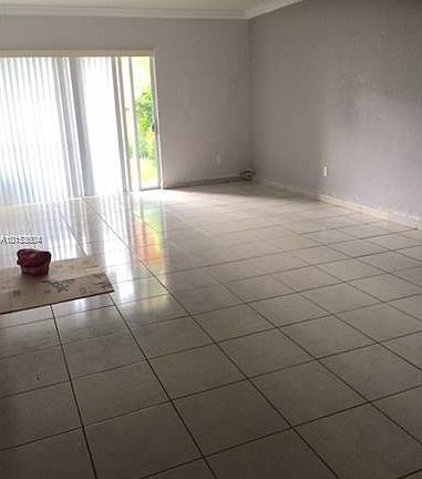 5th image of 980 NE 170th St APT 116
