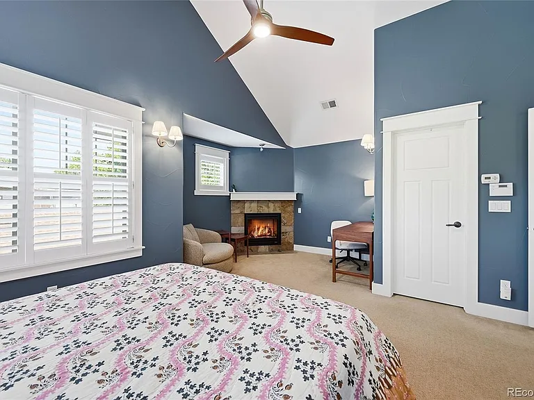 803 S Clarkson St — Photo 10
