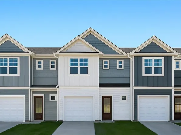 55 Wright St #67, Lavonia, GA 30553