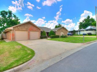 6628 Whitehall Dr, Oklahoma City, OK 73132