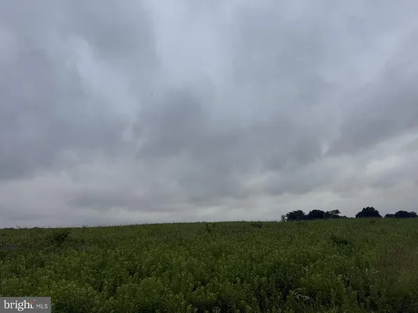2 Mountain Rd, Lewisberry, PA 17339