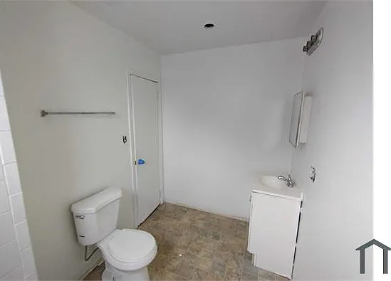 16413 Arcade Ave #1 — Photo 10