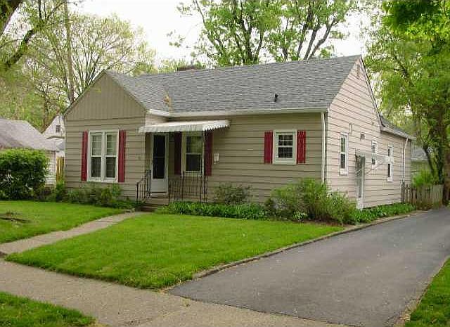 1st image of 5916 N Crittenden Ave