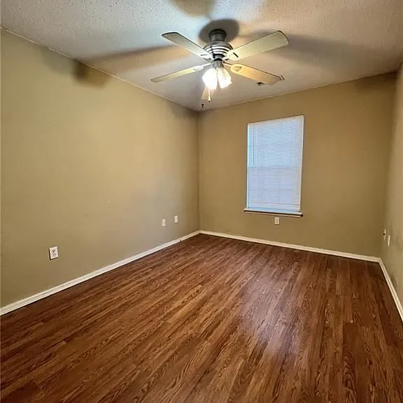 1631 & 1629 N Saddlehorn Ave #1629 — Photo 7