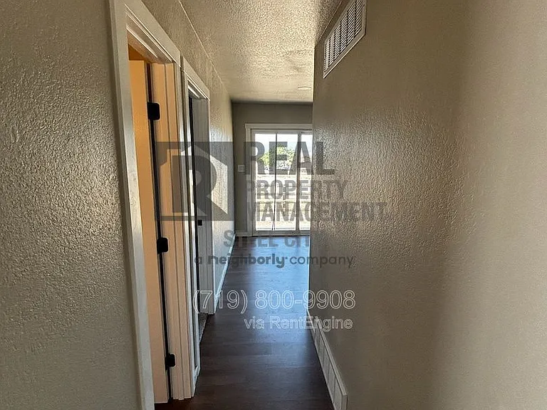 326 W Golden Eagle Way — Photo 17