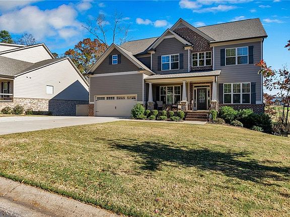 3rd image of 4727-4727 Fairways Ln