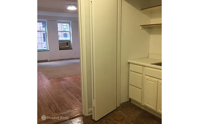 Sold by Douglas Elliman | media 14