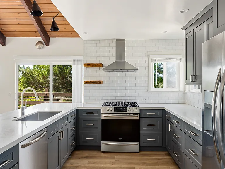 2234 Santa Ynez Ave — Photo 5