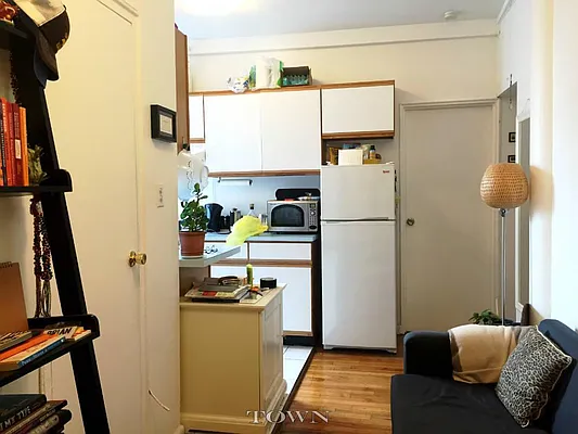 Rented by Town Residential | media 33