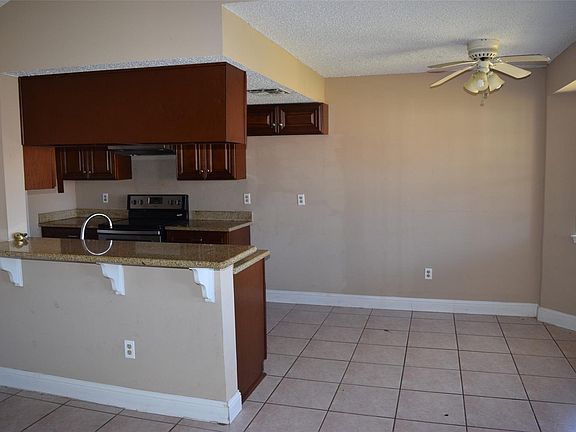 5th image of 19350 Leafwood Ln