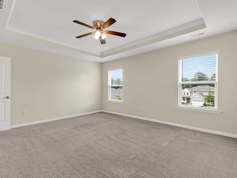 2112 Turling Way — Photo 39