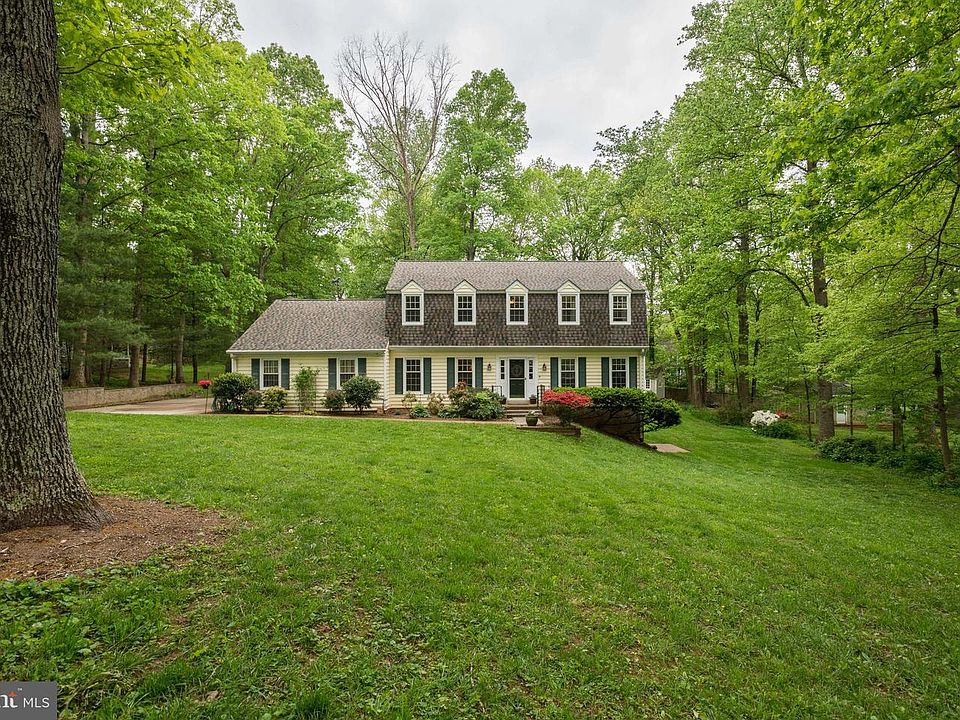 1st image of 7438 Cedar Run Dr