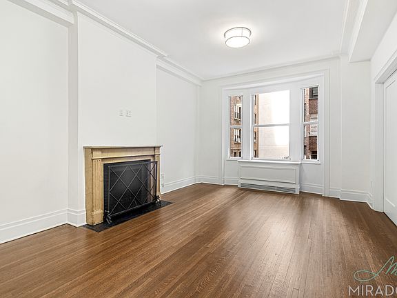 5th image of 103 E 86th St APT 1D