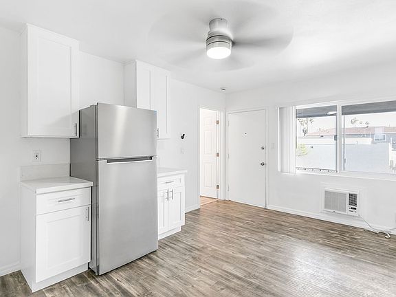 4th image of 1805 W 80th St #7