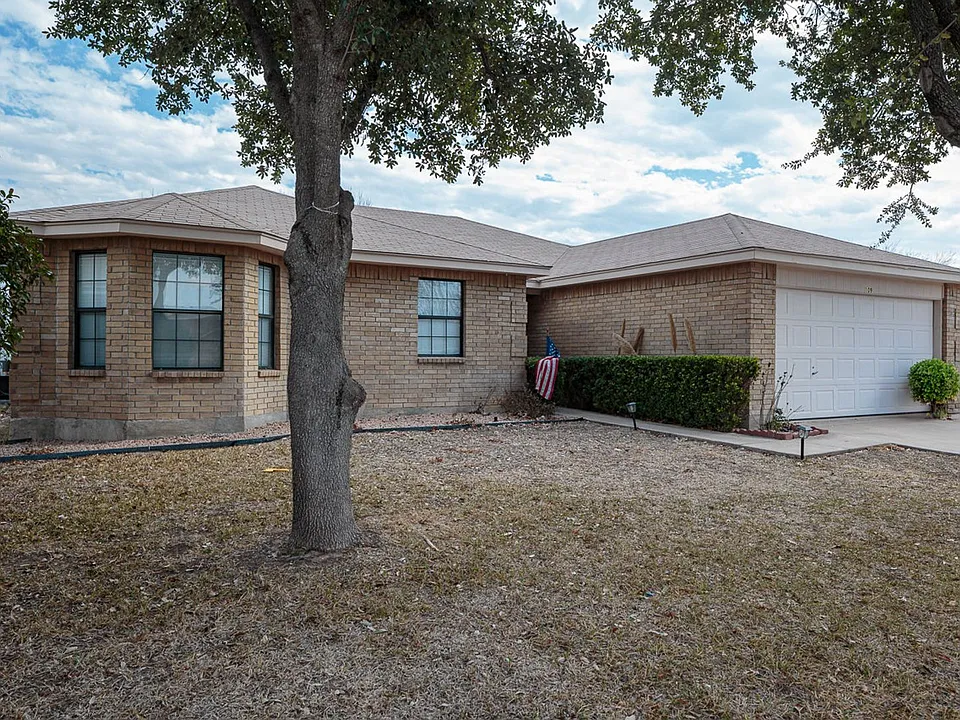 109 Burwood Ln