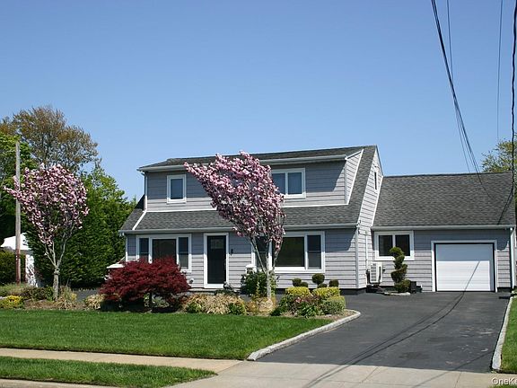 4th image of 121 Ocean Avenue