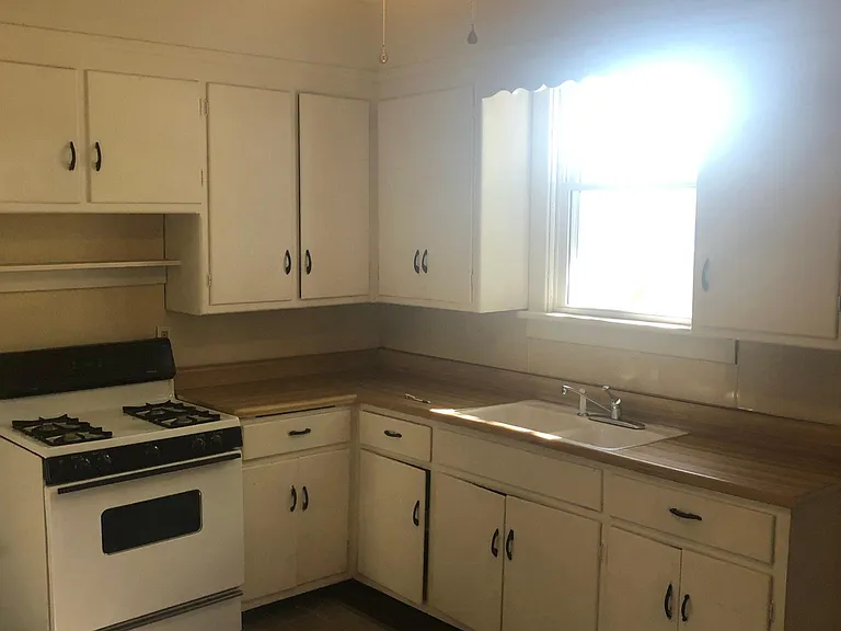 1309 W D St #A — Photo 13