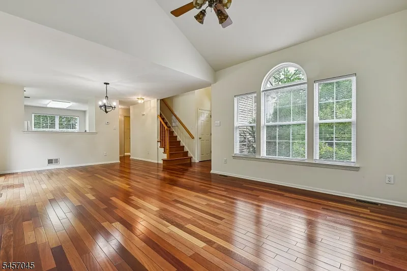 3 bed, 2.5 bath, $3,600 — Photo 2