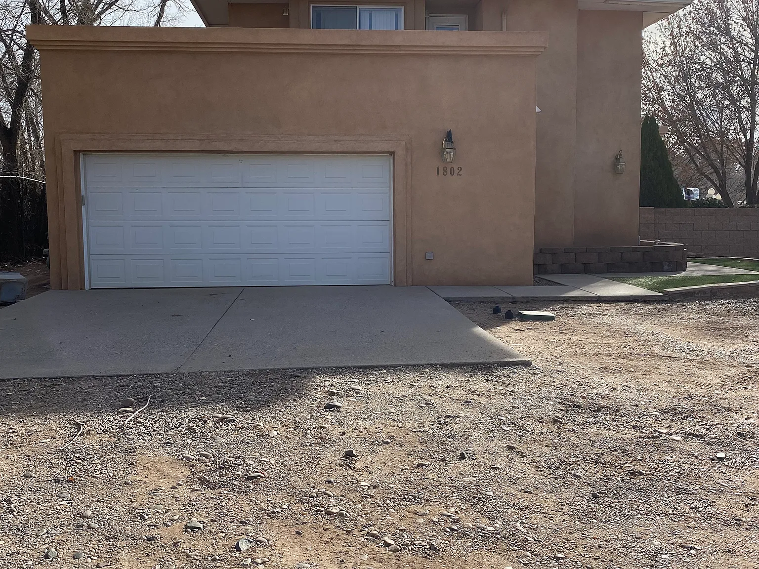 4 bed, 3000 sqft, $2,700 — Photo 2