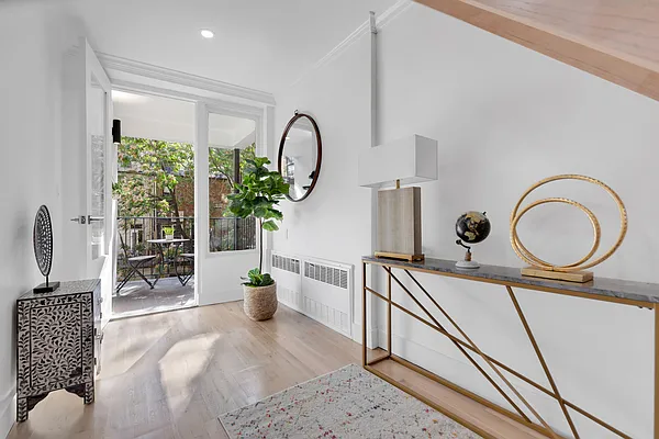Sold by Corcoran | media 6