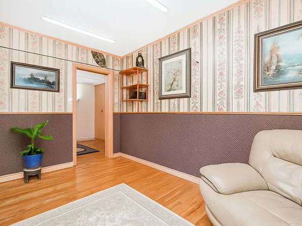 2675 East 7th Street image 12 of 28